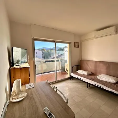 Studio Cabine Pour 4 Pers Avec Terrasse Sud Et Parking A 300m De La Plage - - Fr-1-388-219 Apartment Argelès-sur-Mer